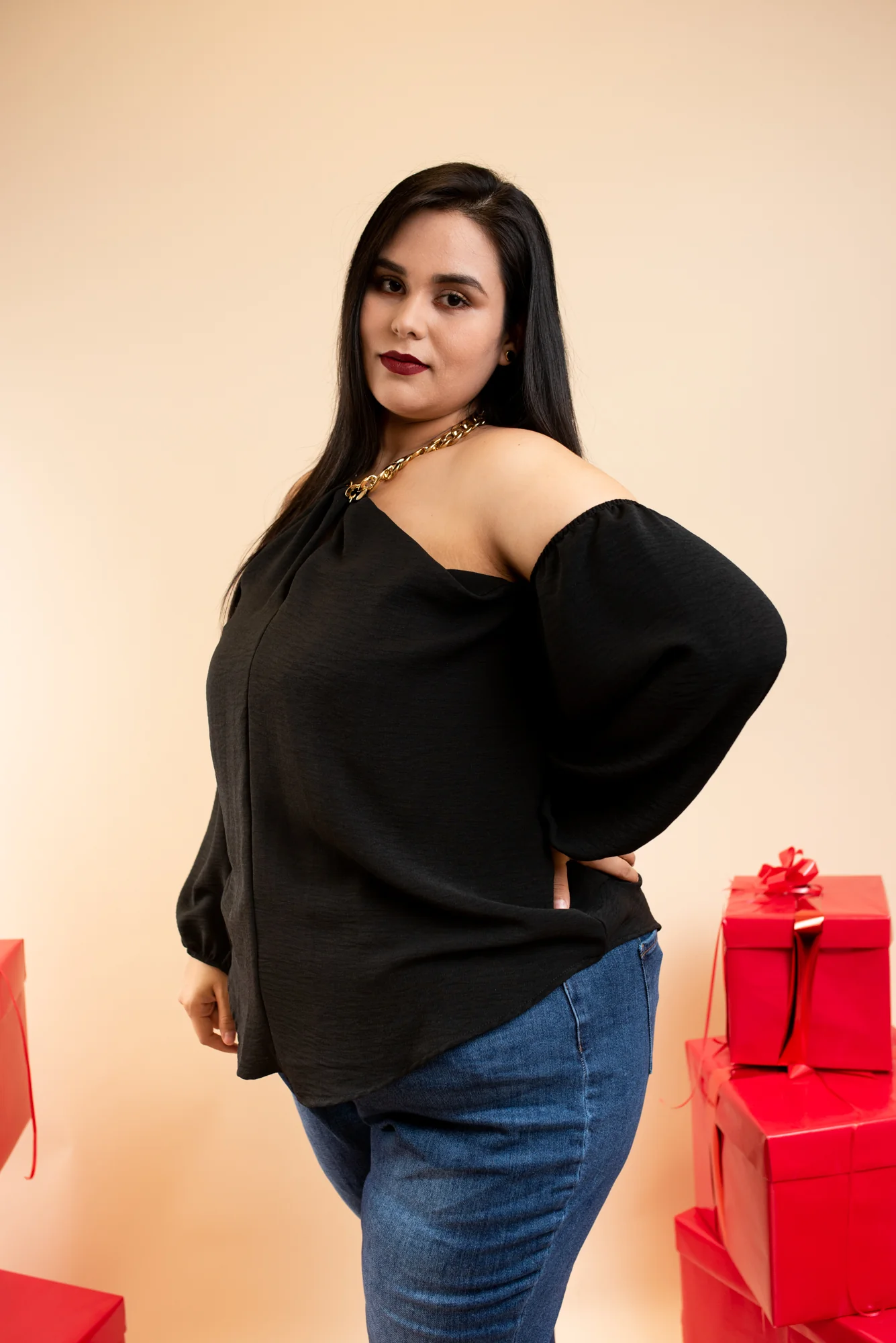 Blusa off the shoulder cadena - Imagen 9