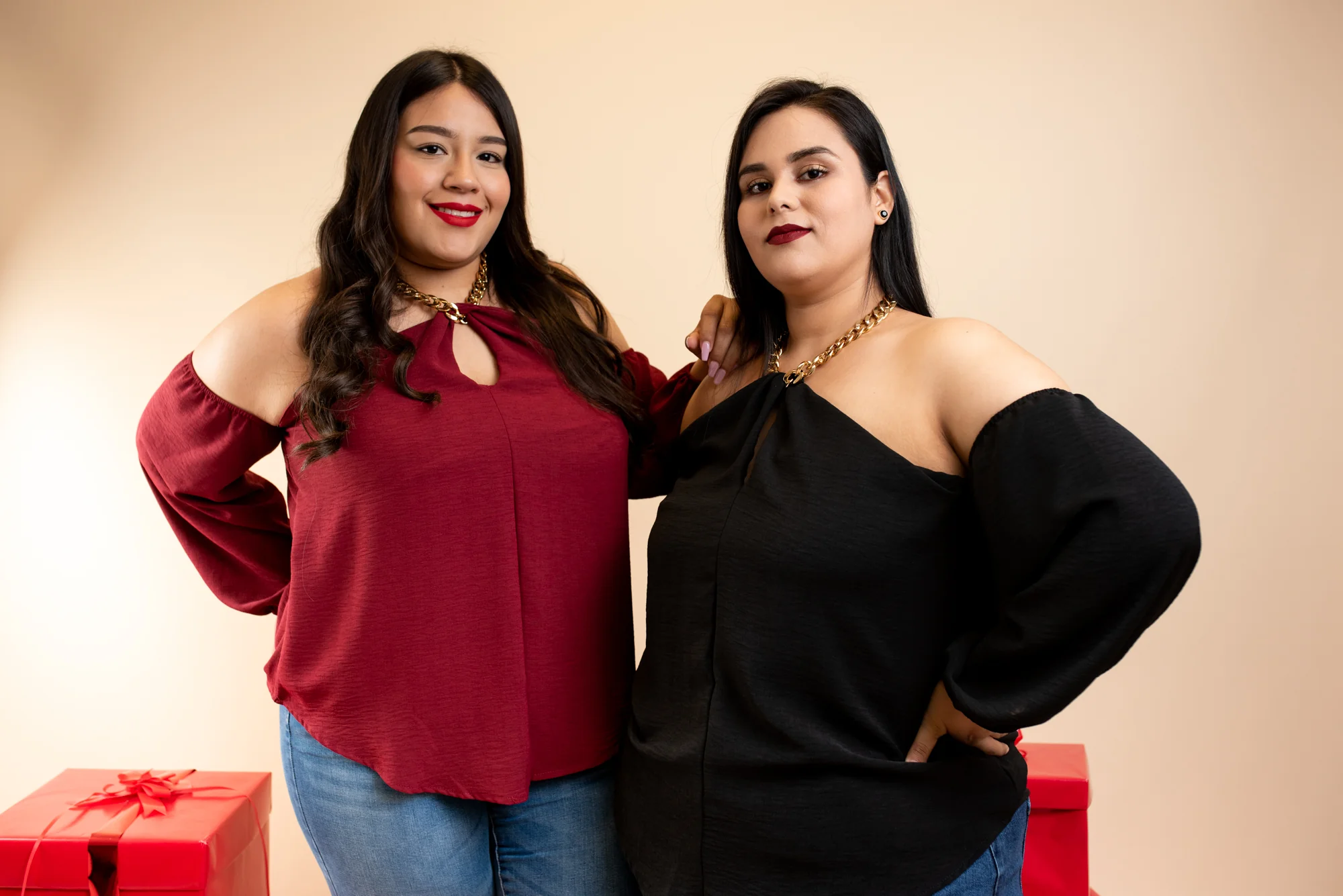 Blusa off the shoulder cadena - Imagen 4