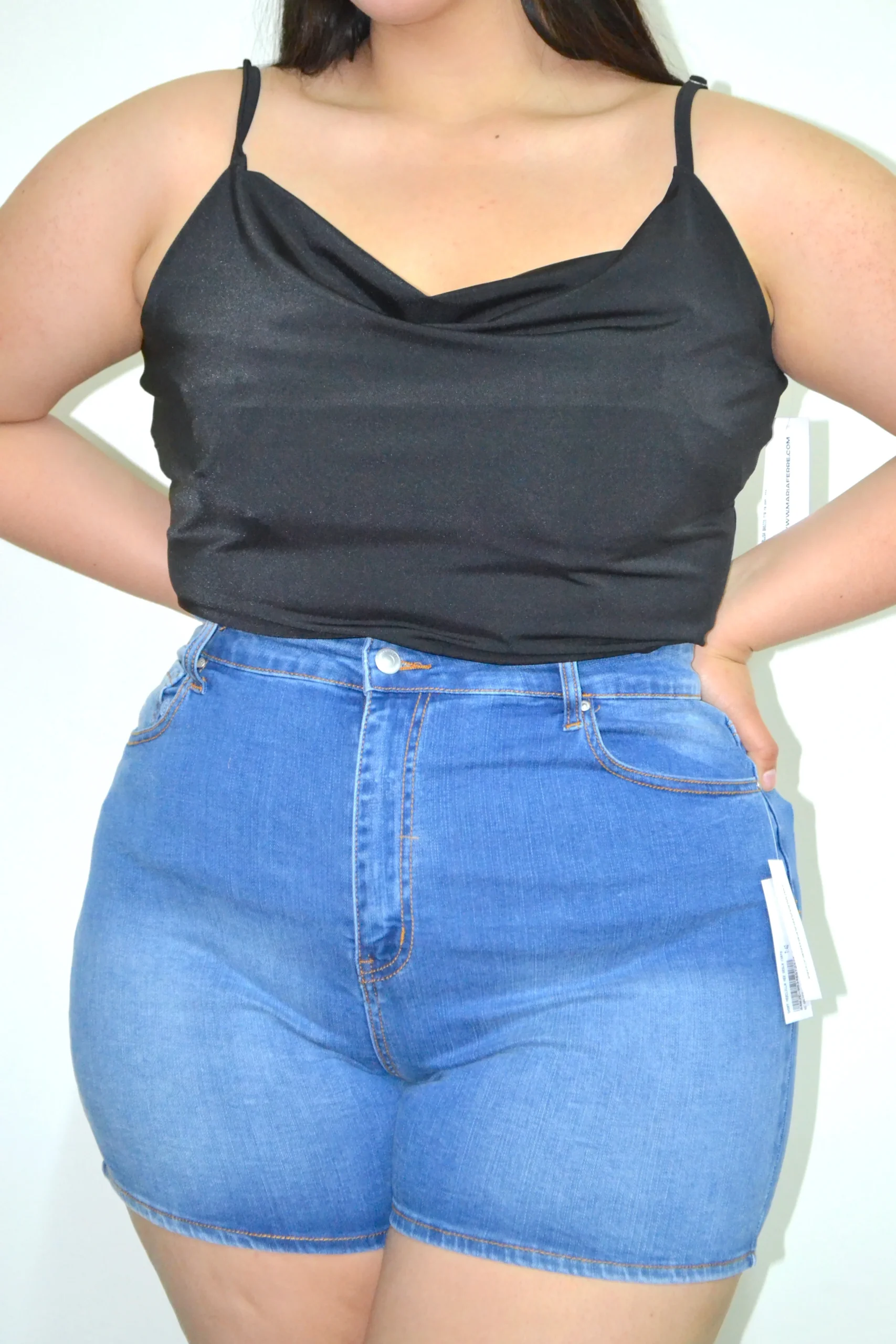 Blusa de tirantes satinada stretch - Imagen 3