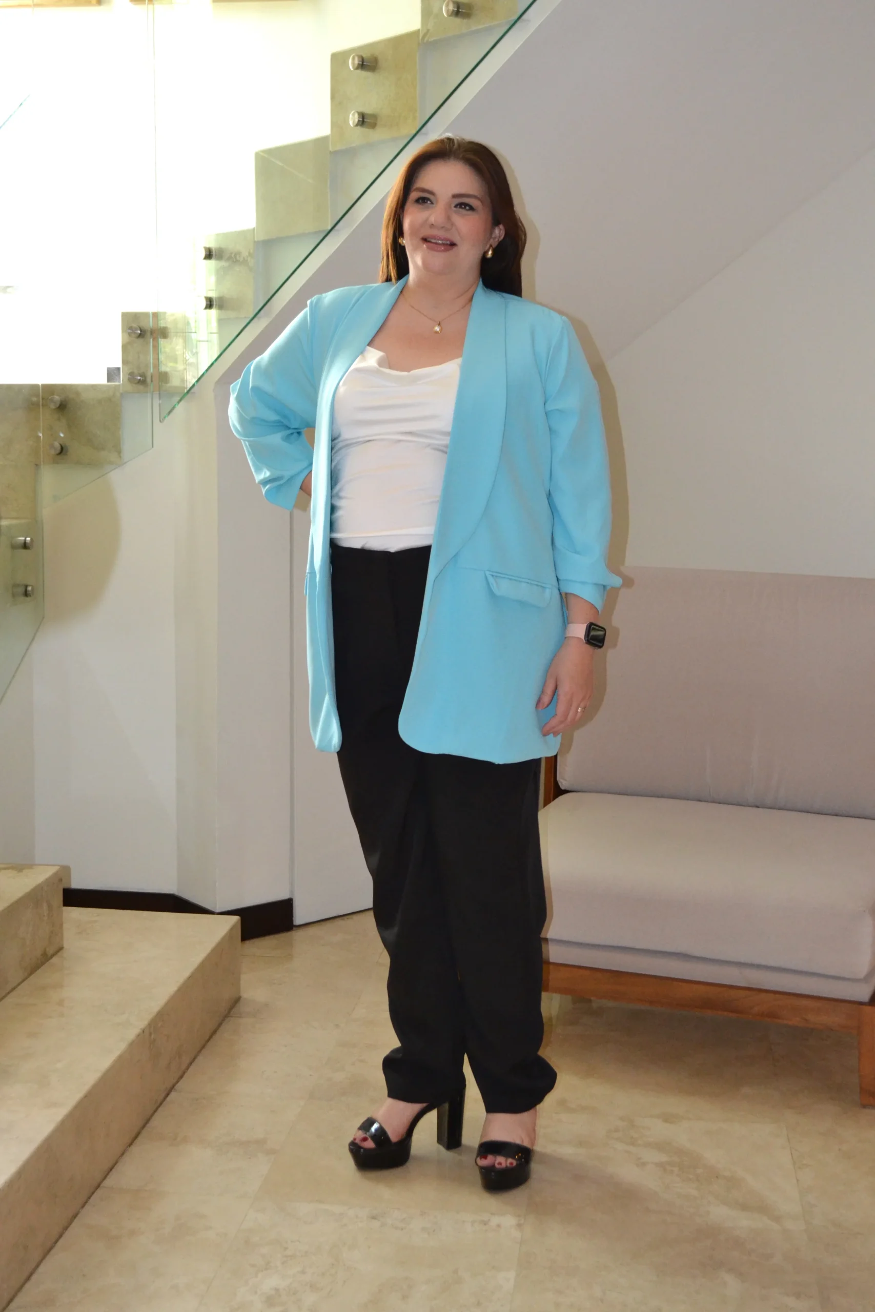 Blusa de tirantes satinada stretch - Imagen 3