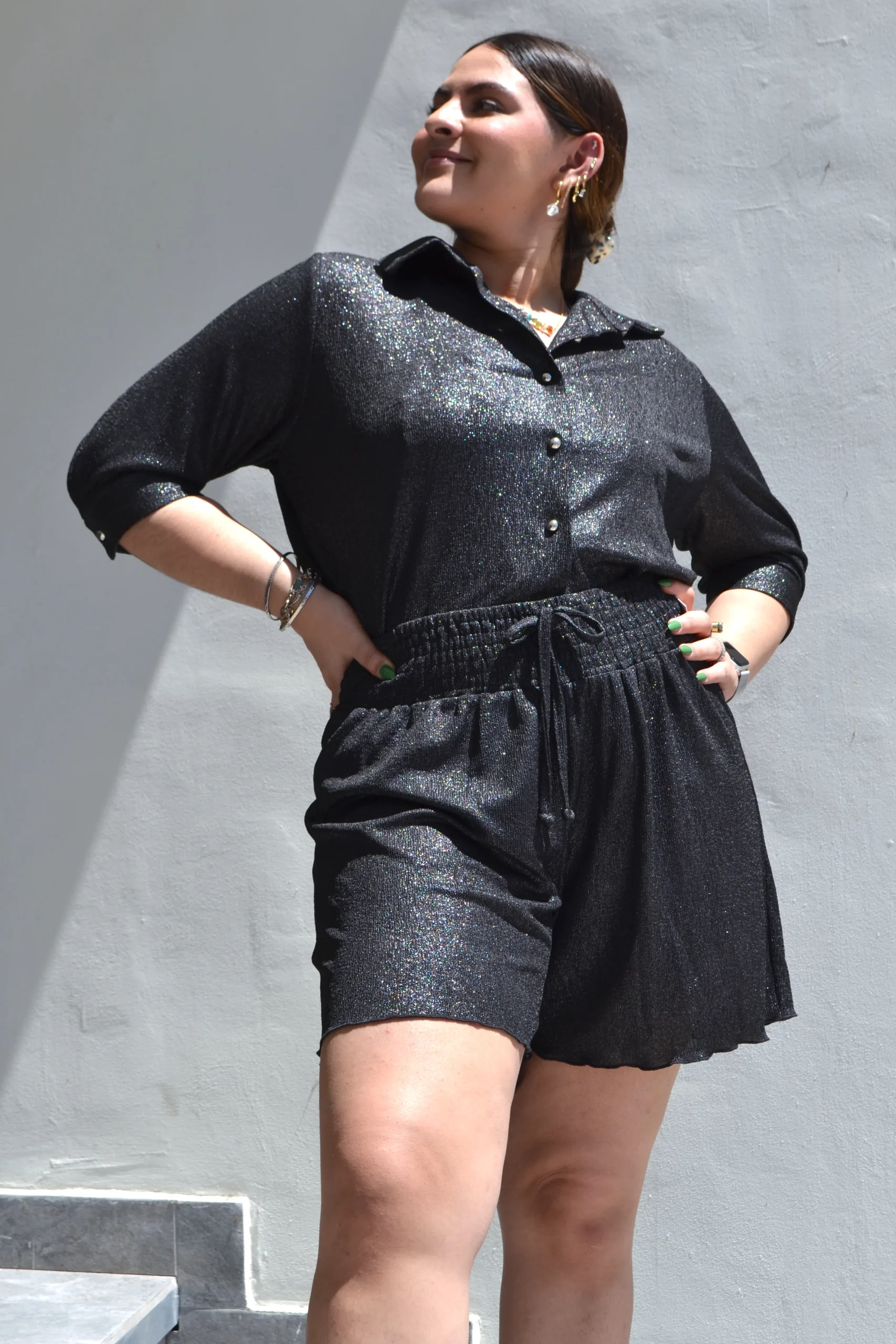 Short moda efecto brilloso - Imagen 6