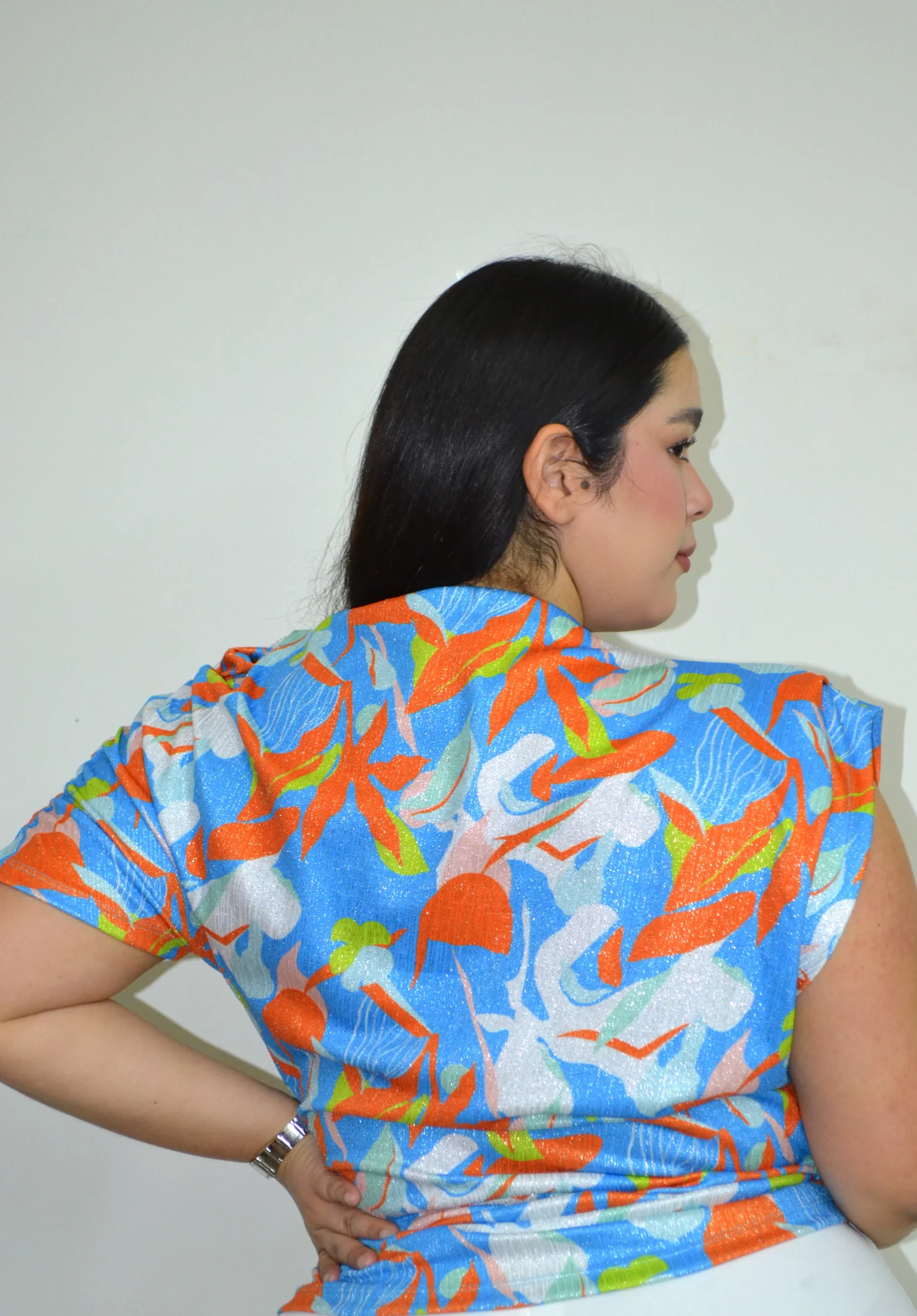 Blusa estampada brillosa - Imagen 4