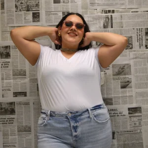 Blusa Básica Cuello V