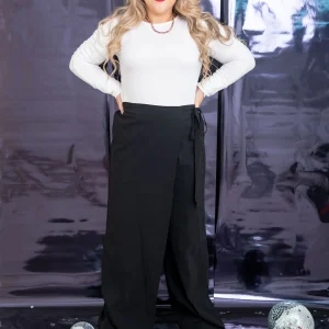 Pantalón asimétrico corte FLARE