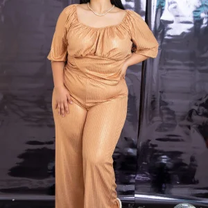 Pantalon vestir flare efecto brilloso