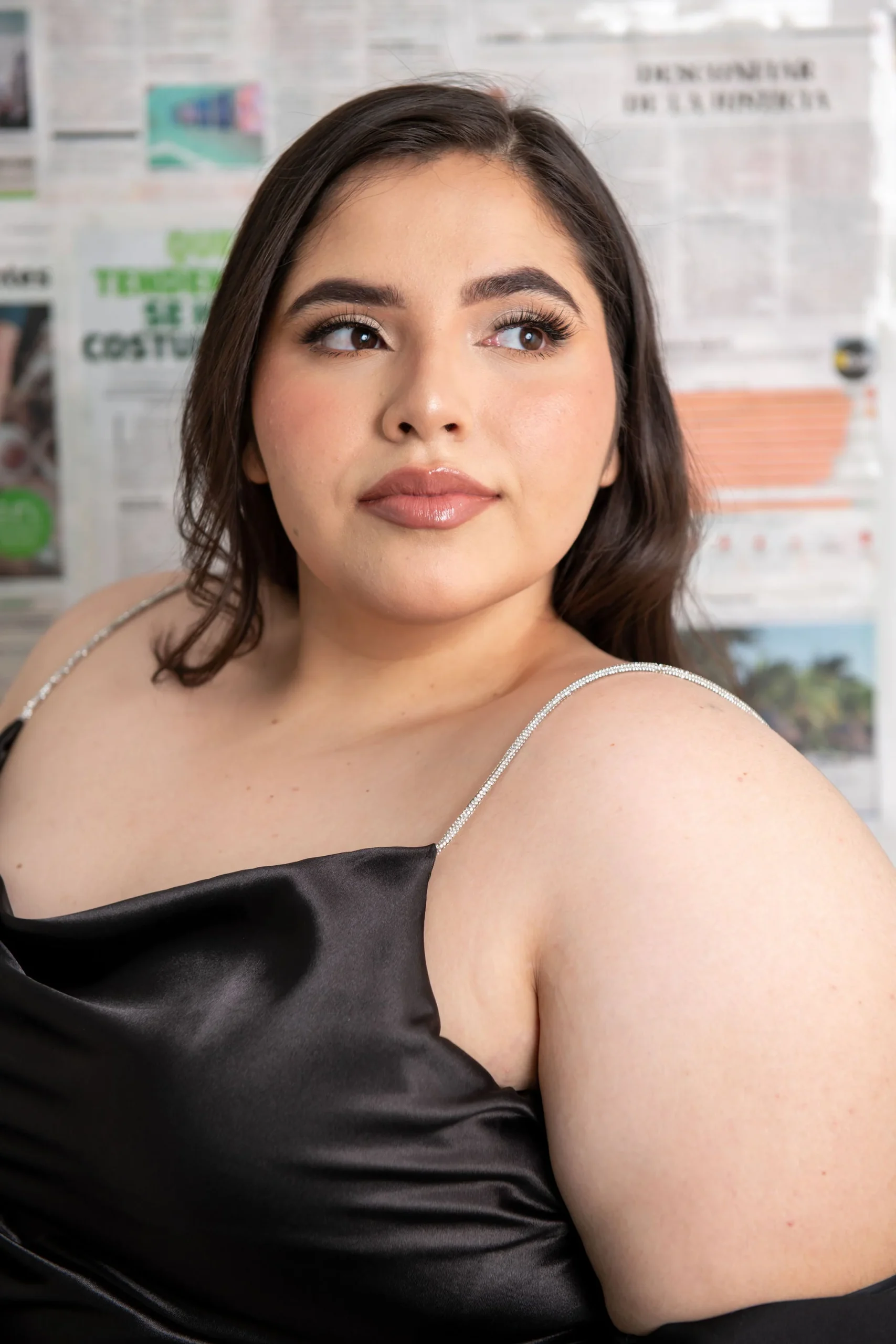 Blusa satín con tirantes de pedrería - Imagen 4