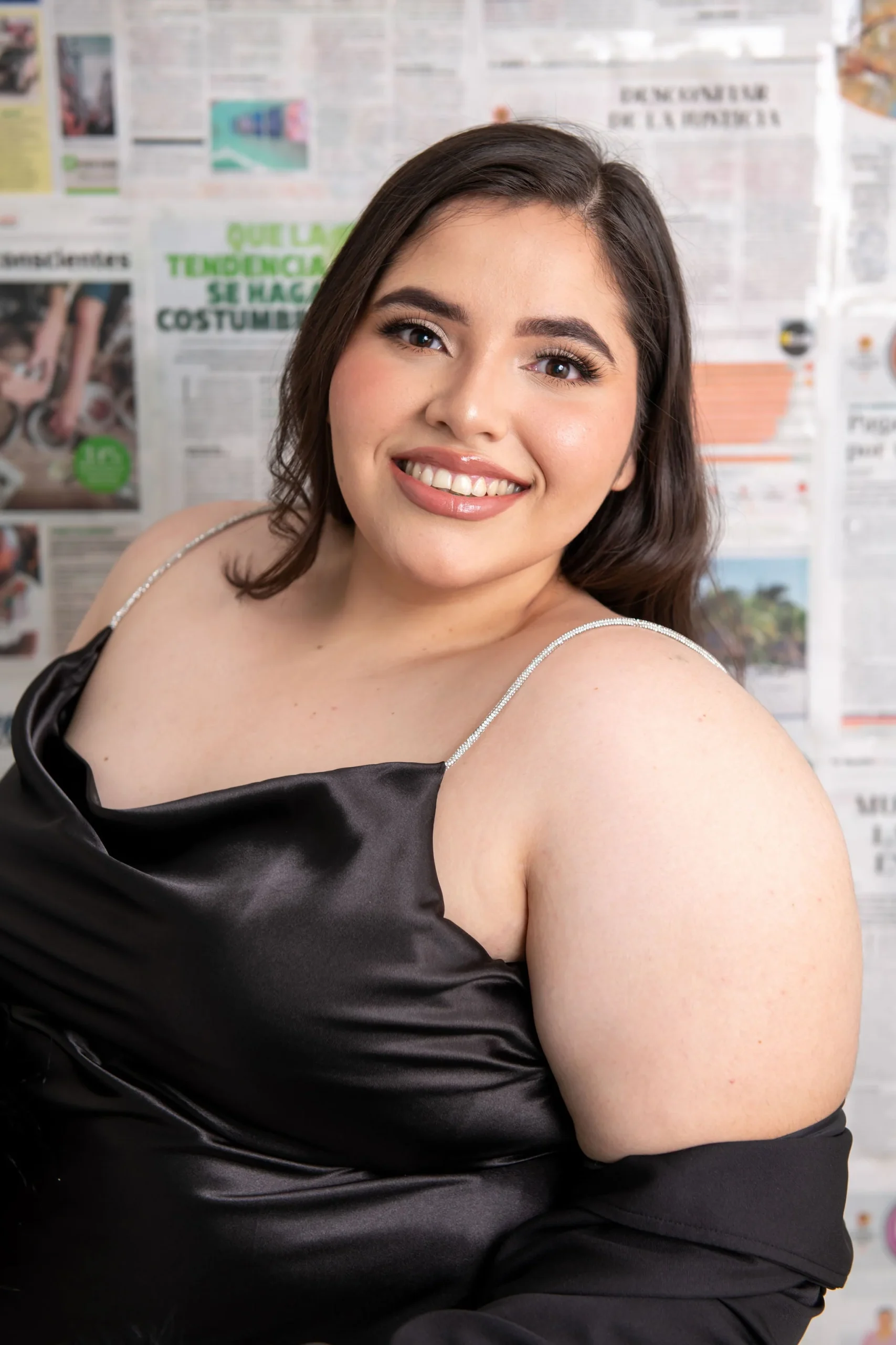 Blusa satín con tirantes de pedrería - Imagen 5