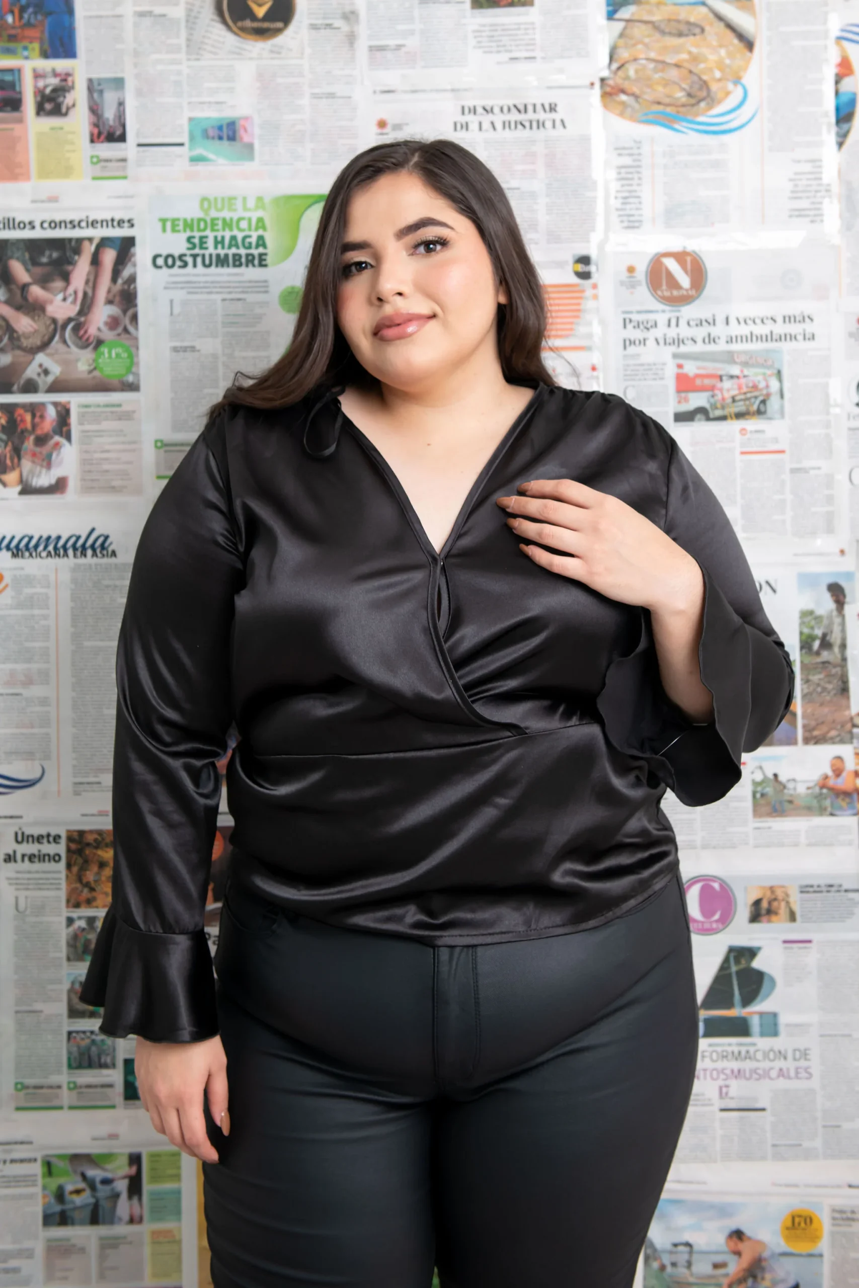 Blusa satin manga campana - Imagen 6