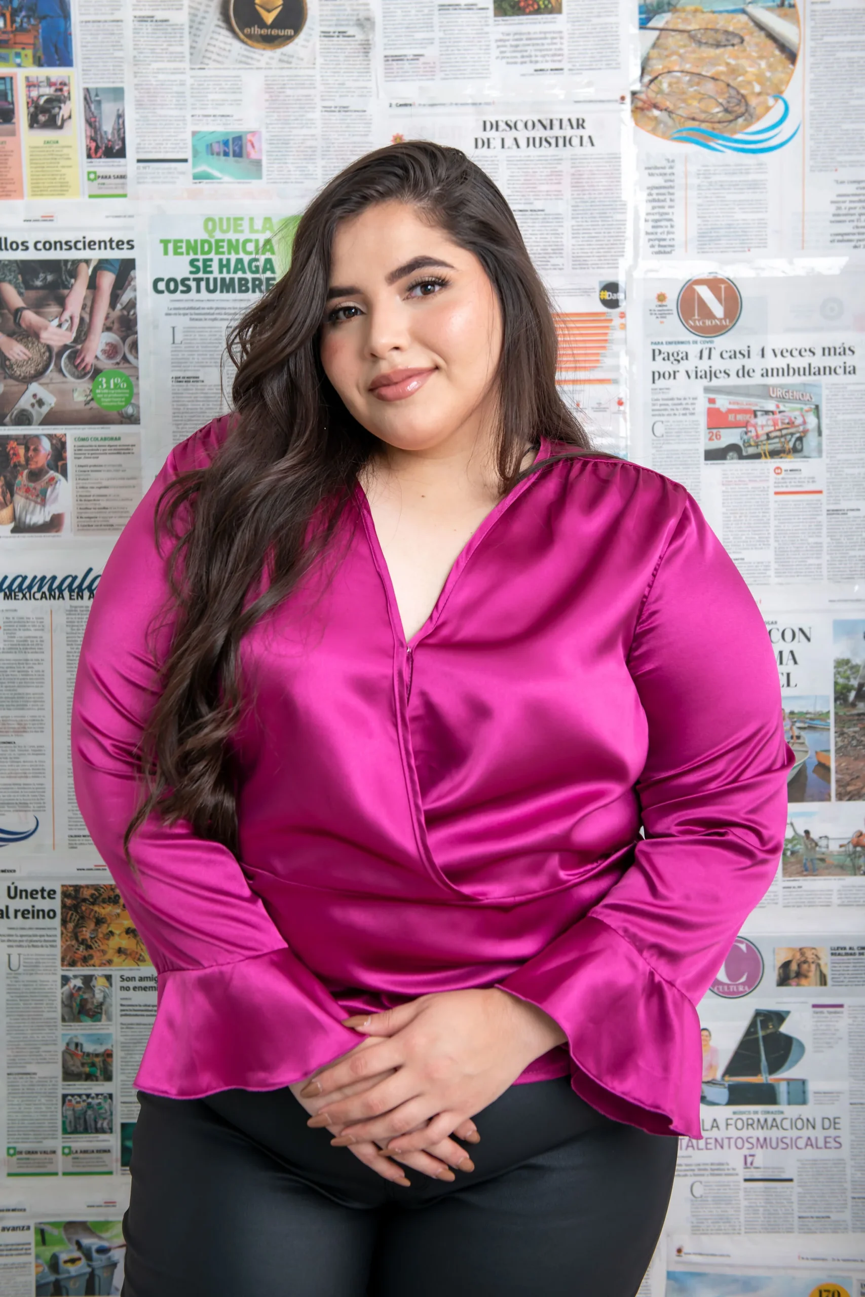 Blusa satin manga campana