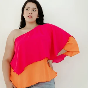 Blusa de un hombro asimétrica