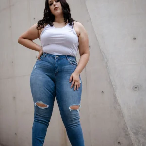 BLUSA BÁSICA DE TIRANTE