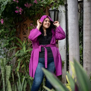 Abrigo gabardina con lazo