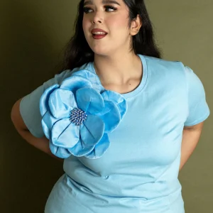 Blusa Manga Corta Con Flor