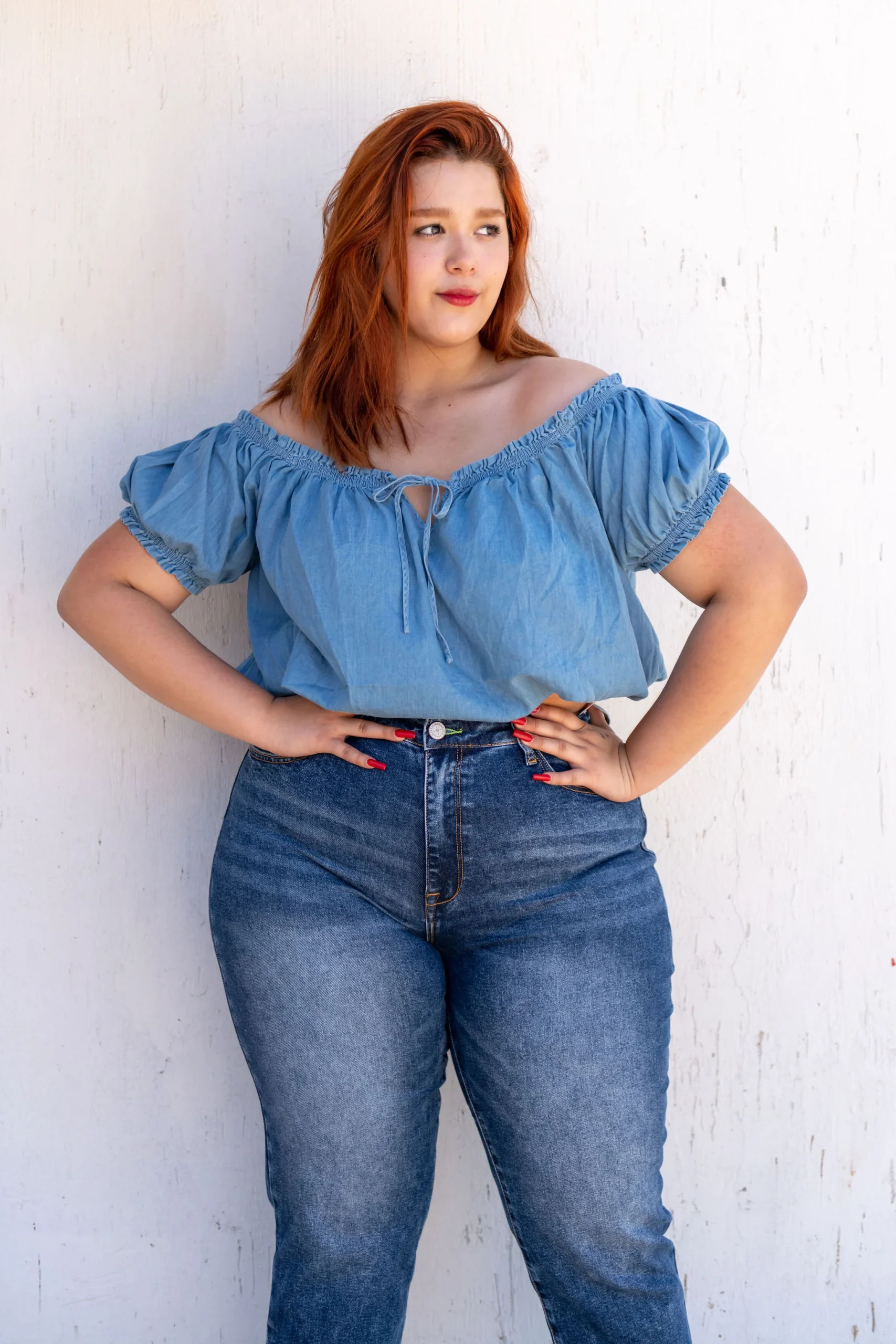 Blusa a los hombros con elástico - Imagen 4