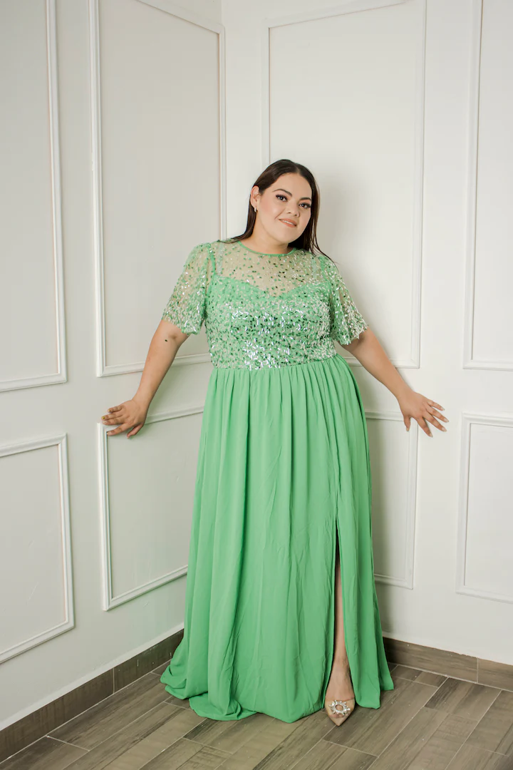 Maxi vestido de fiesta con aplicación