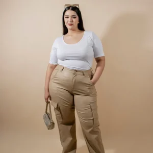 Pantalón cargo de piel corte recto