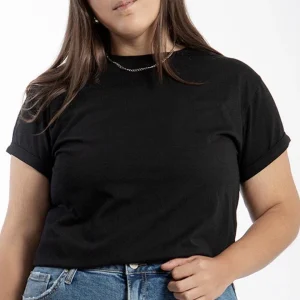 Blusa Básica Cuello Redondo