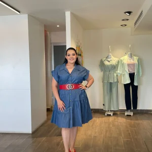 Vestido midi mezclilla con olan