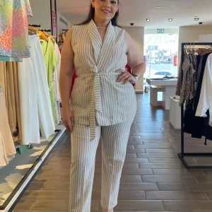 Set Pantalón Y Chaleco Con Lazo